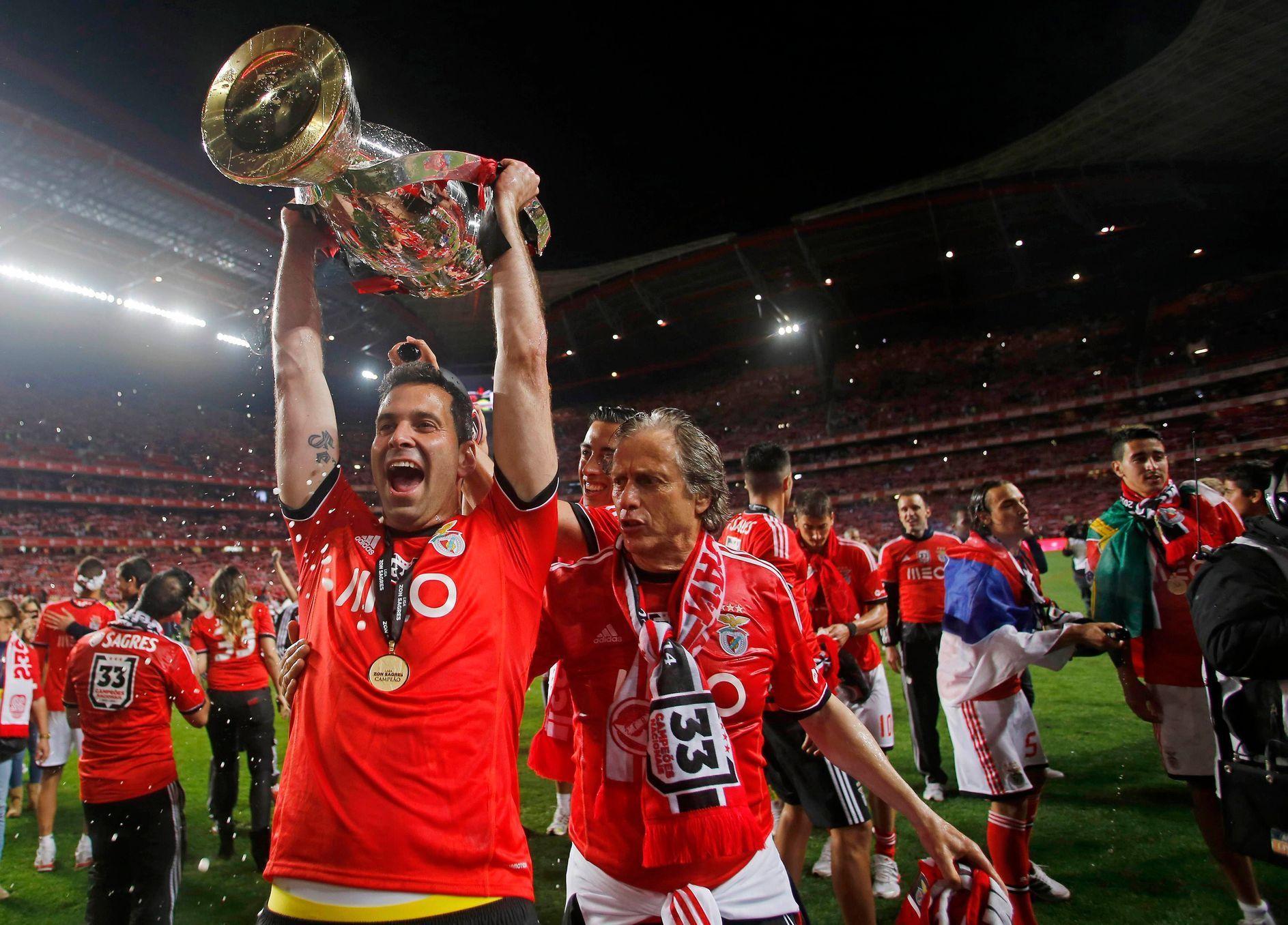 Benfica Lisabon (Artur Moraes) slaví titul v sezoně 2013-14