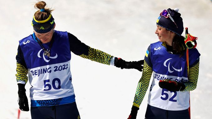 Irina Bujová a Oleksandra Kononovová na paralympiádě v Pekingu 2022