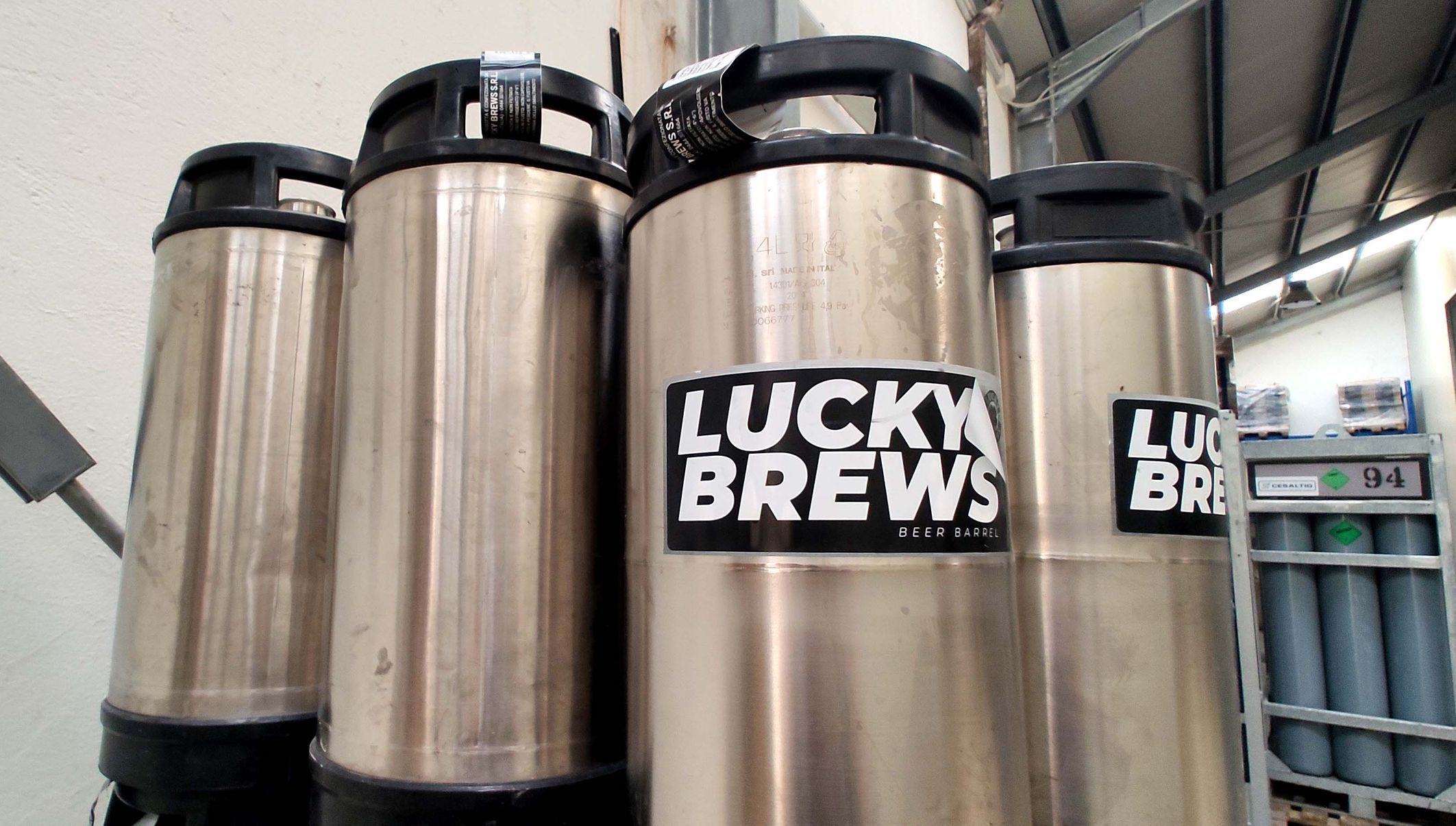 Itálie, pivo, Benátsko, víno, Lucky Brews, pivovar, sudy