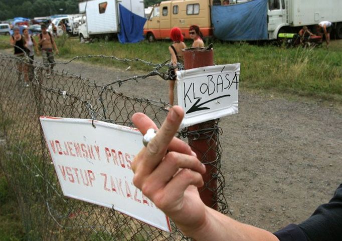 Vojsko technařům nabídlo pronájem louky po loňském konfliktu u Mlýnce na Tachovsku.