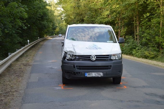 23. června 2014 - U obce Ivaň po střetu dodávky se skupinou středoškoláků bylo šest zraněných. Policisté silnici třetí třídy uzavřeli na tři hodiny.