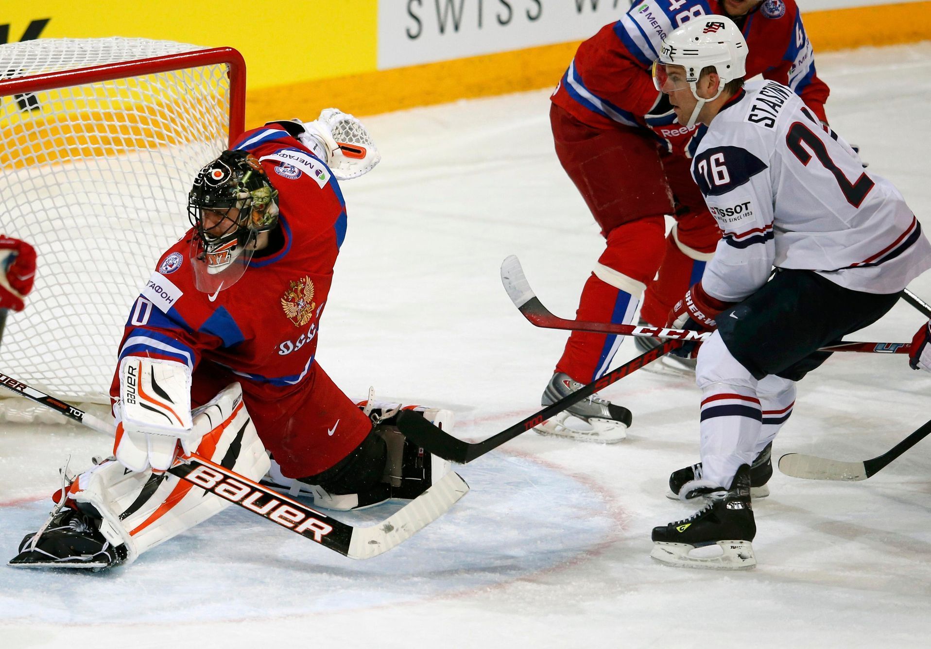 Paul Stastny dává gól do sítě Ruska ve čtvrtfinále MS 2013
