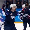 Američan Mark Arcobello  slaví gól na 0:1 v zápase Slovensko - USA na ZOH 2018