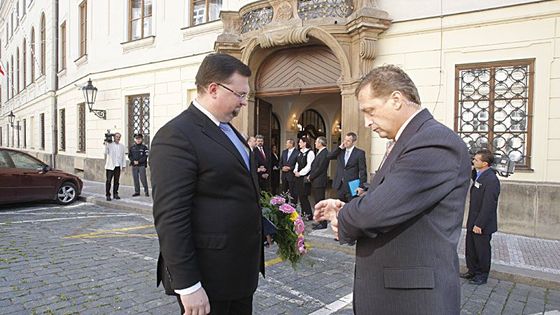 Václav Klaus zase hovořil k poslancům