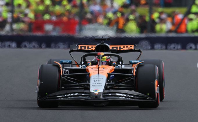 Oscar Piastri, McLaren v kvalifikaci na VC Británie F1 2025