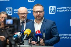 Jurečkova tikající bomba. Popsal alarmující počty a průšvih větší než důchody