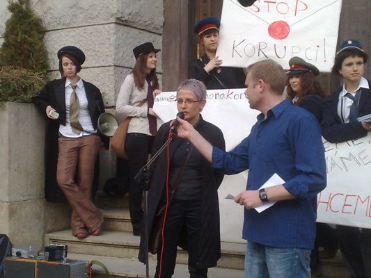 Protikorupční masopustní průvod