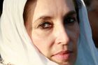 Pákistán obvinil ze smrti Benazír Bhuttové policisty