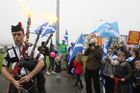 Foto: Skotský karneval mezi Yes a No
