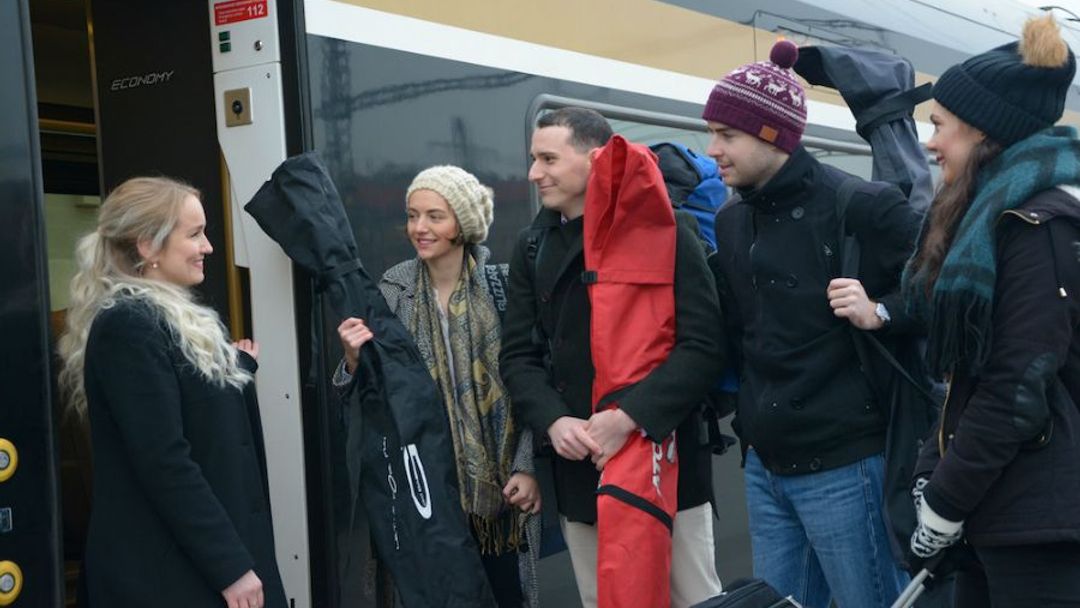 Kouzelné vánoční trhy nebo lyžování v Tatrách? S LEO Express stihnete obojí!