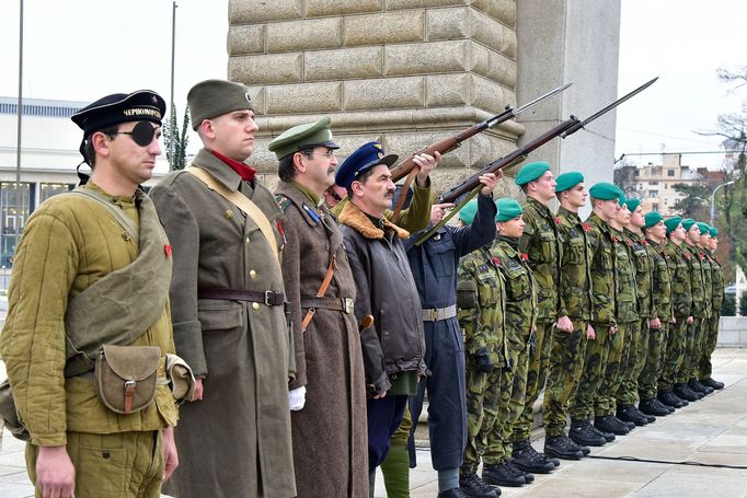 Památku padlých si připomněli také v Brně na Moravském náměstí.