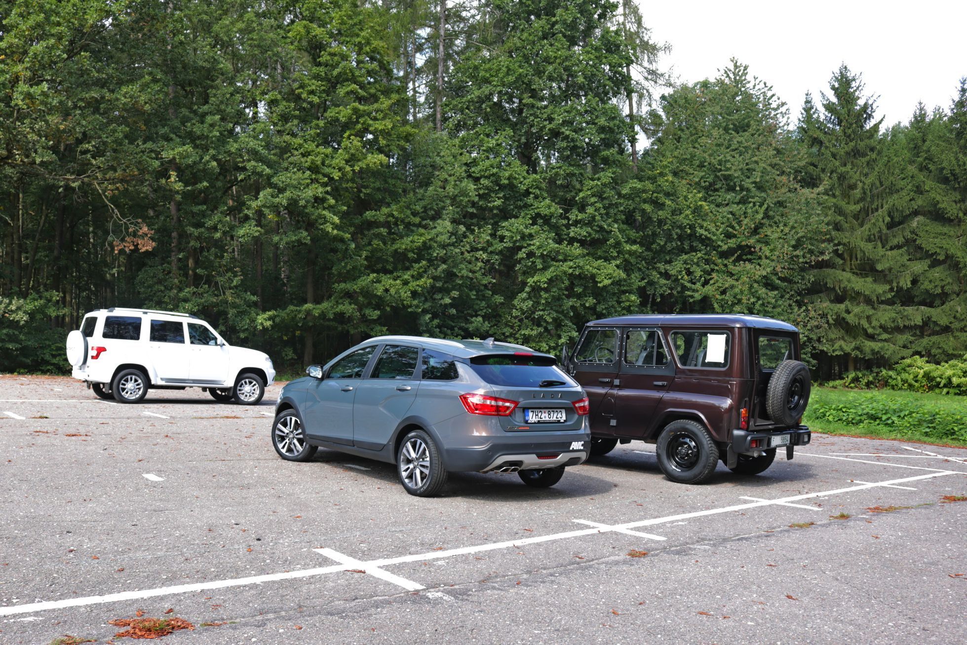 UAZ Patriot a Buchanka, Hunter, Lada Vesta Cross, ruské stroje