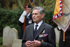 Zemřel jeden z posledních českých vojáků sloužících v RAF. Arnoštu Polákovi bylo 94 let