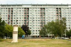 Čtyřikrát více Pražanů žádá v nouzi o bydlení. Město letos opraví posledních 200 bytů