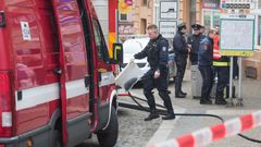 Policisté zasahují na Americké třídě v Plzni, kde žena zaútočila v nočním klubu kyselinou.