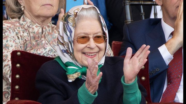 Britská královna Alžběta II. už je zase fit. Rozdávala úsměvy na koňské show; Zdroj foto: Profimedia.cz
