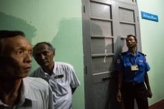V Barmě byl zastřelen muslimský poradce nositelky Nobelovy ceny za mír Su Ťij