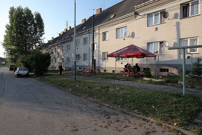  Před několika lety to byly vybydlené baráky, kde se kradlo, vařil Pervitin a děti fetovaly.