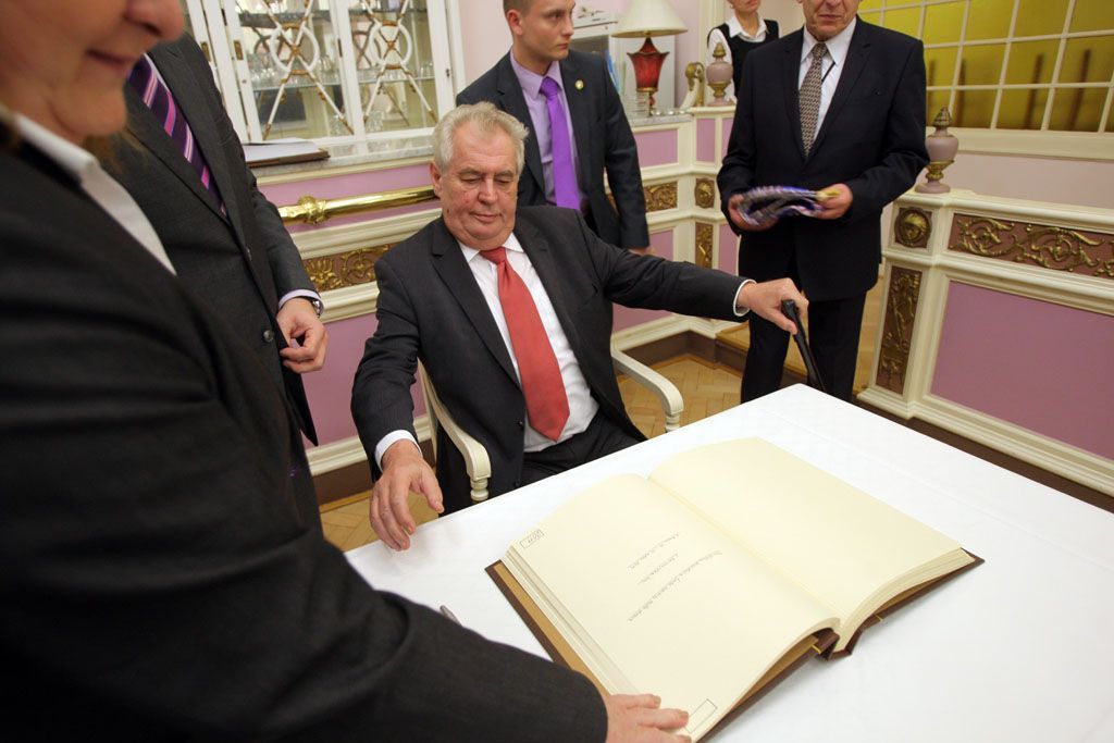 Zeman na návštěvě Karlovarského kraje