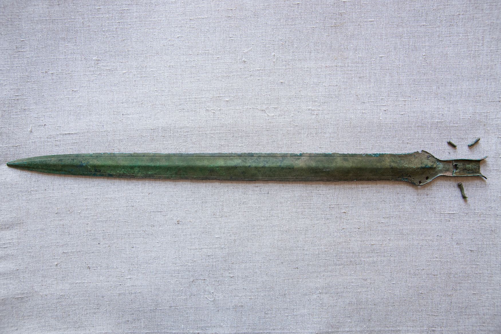 Tři tisíce let starý meč nalezený na Rychnovsku