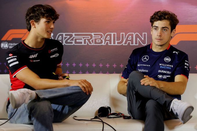 Oliver Bearman a Franco Colapinto před VC Ázerbájdžánu F1 2024