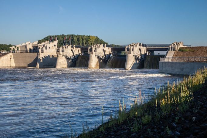 vodní dílo Želiezovce v Levicích na Slovensku