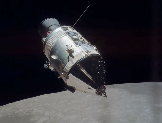 Před 50 lety (7. 12. 1972) byla v USA vypuštěna do vesmíru loď Apollo 17. Jednalo se o zatím poslední expedici na Měsíc. Posádka se vrátila na Zemi dne 19. 12. 1972.