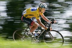 Lékař: Armstrong mohl vyhrávat i bez dopingu
