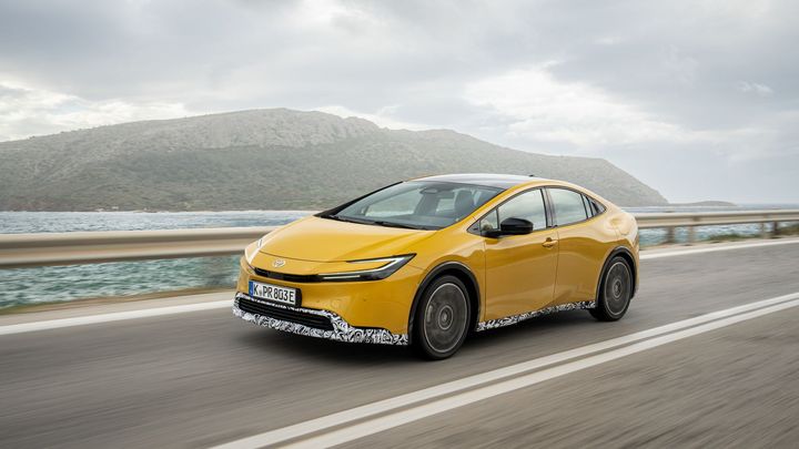 Sportovně plochá, drtivě efektivní. Toyota Prius by se pro nízkou spotřebu rozkrájela; Zdroj foto: Toyota