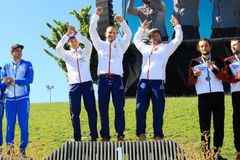 Znovu zlatí. Čeští kajakáři obhájili titul mistrů Evropy v závodě hlídek