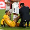Zraněný brankář PSG Keylor Navas ve čtvrtfinále LM Atalanta - Paris St. Germain