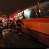 Nehoda autobusu a kamionu na Černém Mostě v Praze