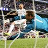 LM, Real-Bayern: Karim Benzema dává gól Manuelu Neuerovi