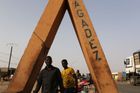 Agadez, město v Nigeru uprostřed saharské pouště, se stalo rájem převaděčů a pašeráků.
