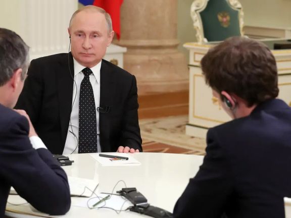 Henry Foy a Lionel Barber v rozhovoru s Vladimirem Putinem, červen 2019.