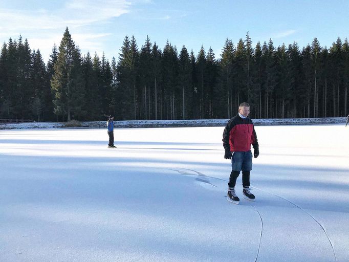 Objevte fascinující svět dálkového bruslení v Česku. Tak jej zachytil v tomto týdnu Jan Stodola ze serveru www.dalkovebrusleni.cz.