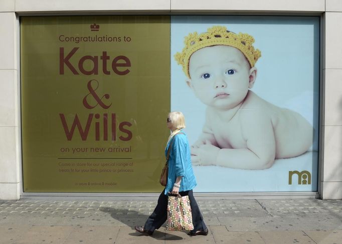 Britský řetězec Mothercare nechal vyrobit speciální billboardy.