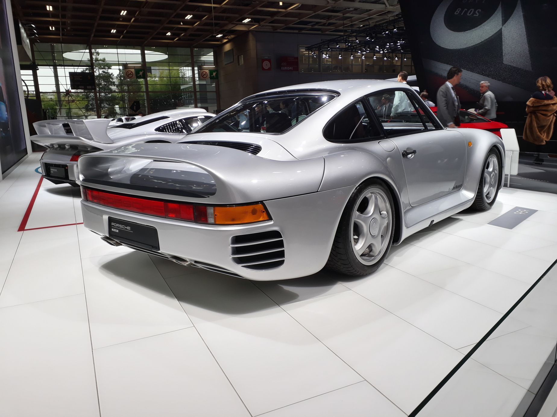 Porsche na autosalonu v Paříži
