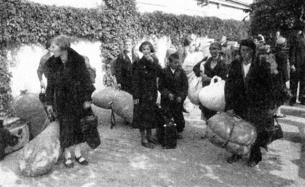 Fotogalerie / Vyhnání Čechů z pohraničí v roce 1938 / Wiki / 57