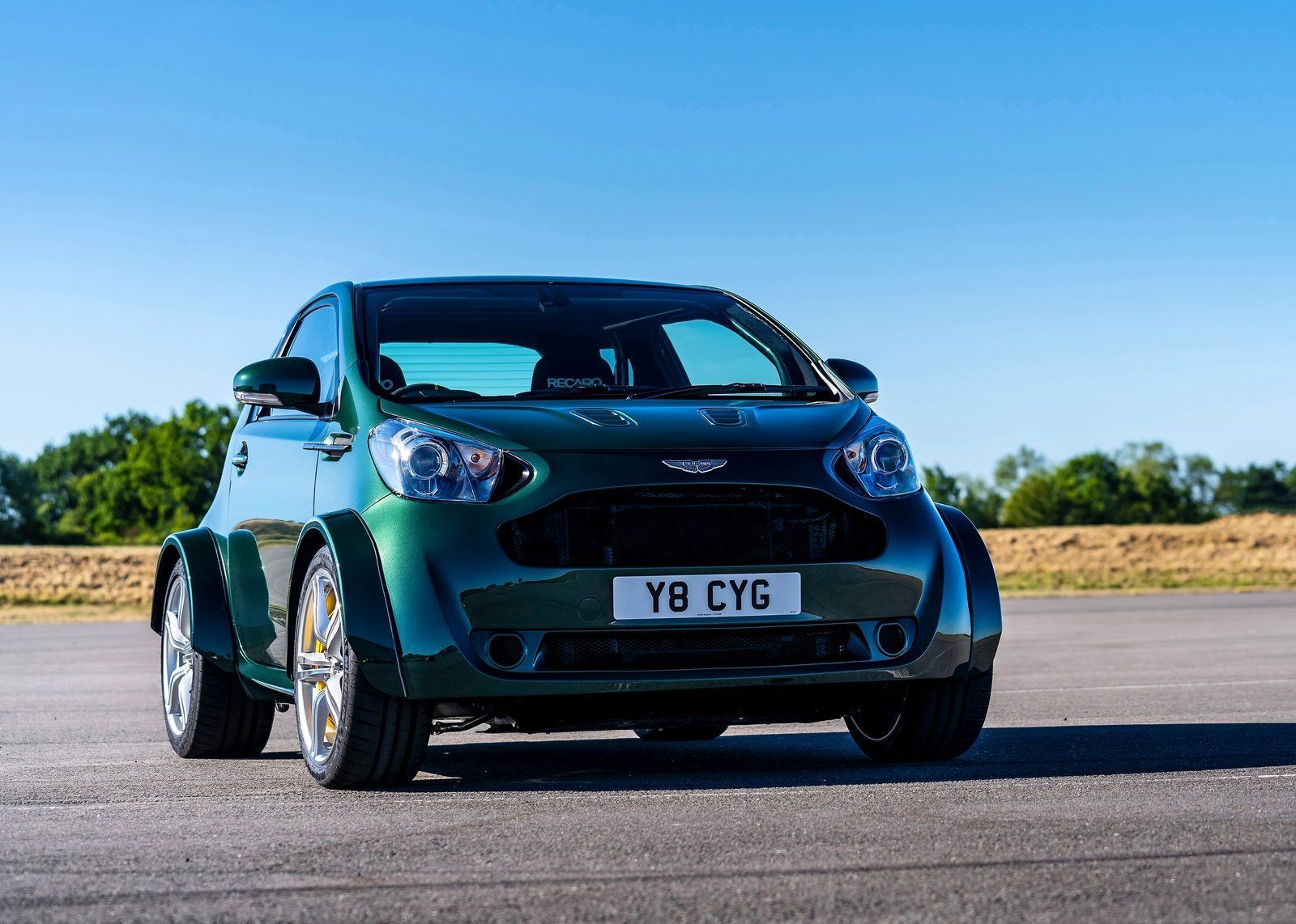 Aston Martin Cygnet V8