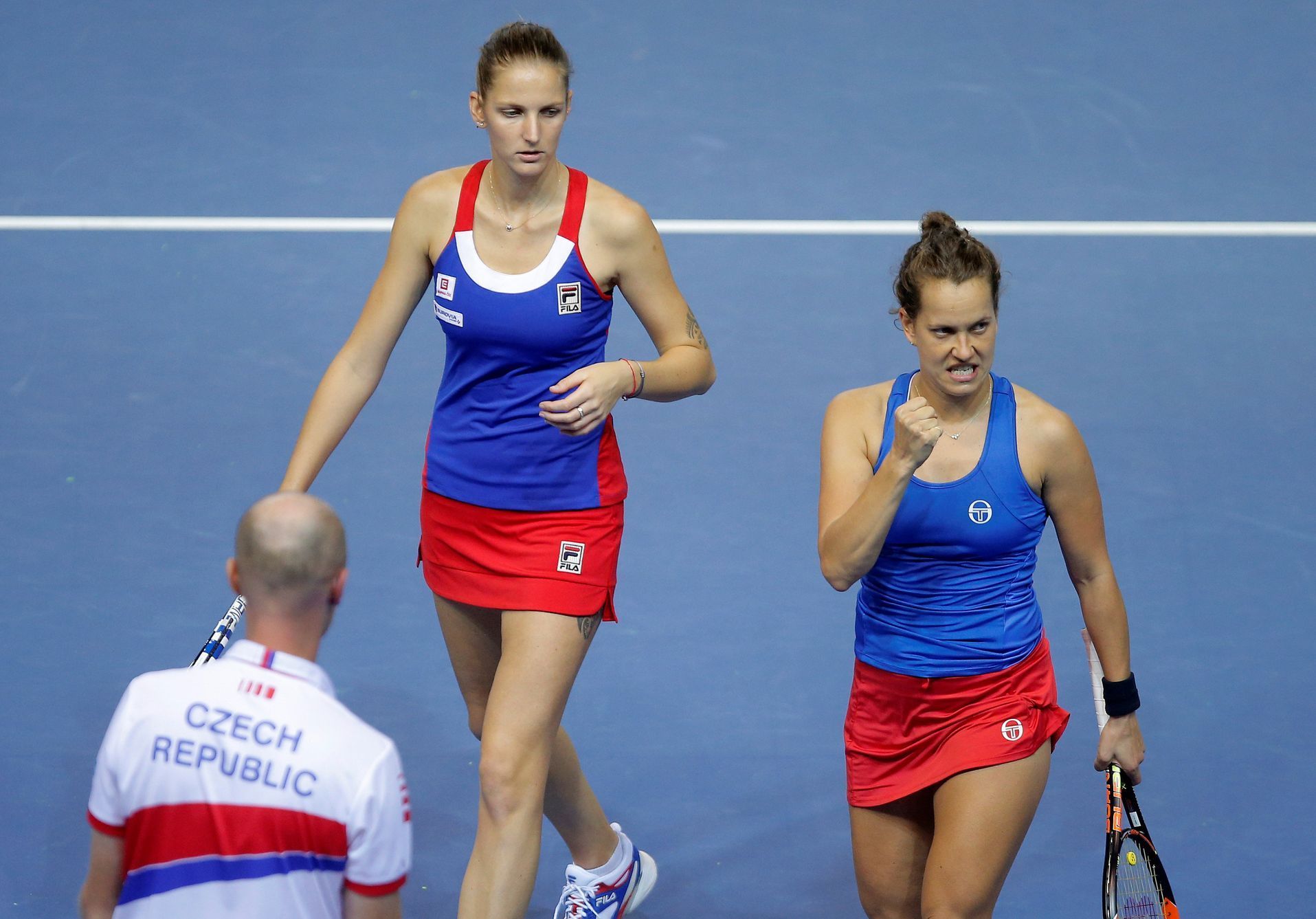 Barbora Strýcová a Karolína Plíšková ve finále Fed Cupu 2016