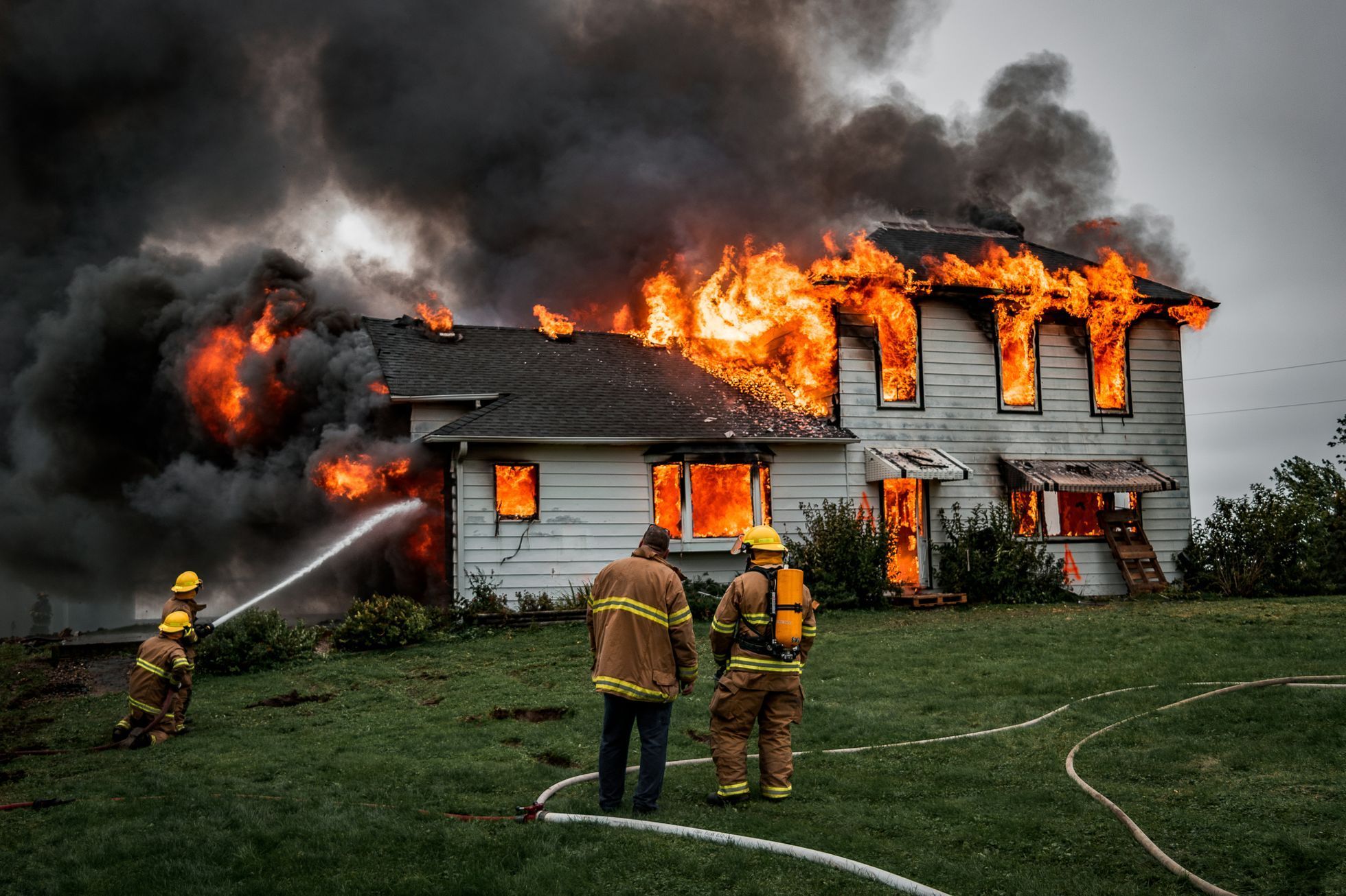 Požár, oheň, hasiči, ilustrační foto