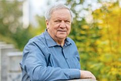 Sociolog: Politici ztrácí kontakt s běžným životem, místo idejí volí hesla marketérů