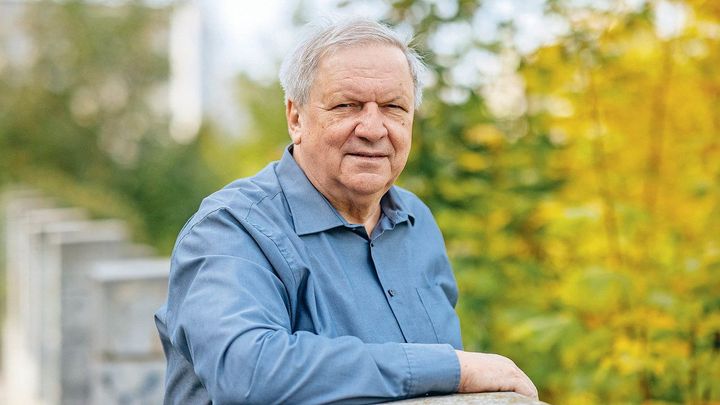 Sociolog: Politici ztrácí kontakt s běžným životem, místo idejí volí hesla marketérů