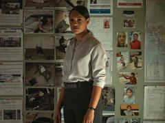 Cynthia Addai-Robinson jako Marybeth Medina z amerického ministerstva financí v akčním thrilleru Zúčtování 2.
