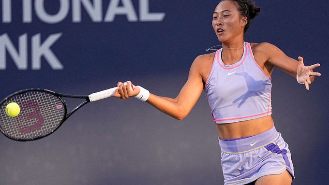 Čeng Čchin-wen, devatenáctiletá čínská tenistka míří do světové špičky.