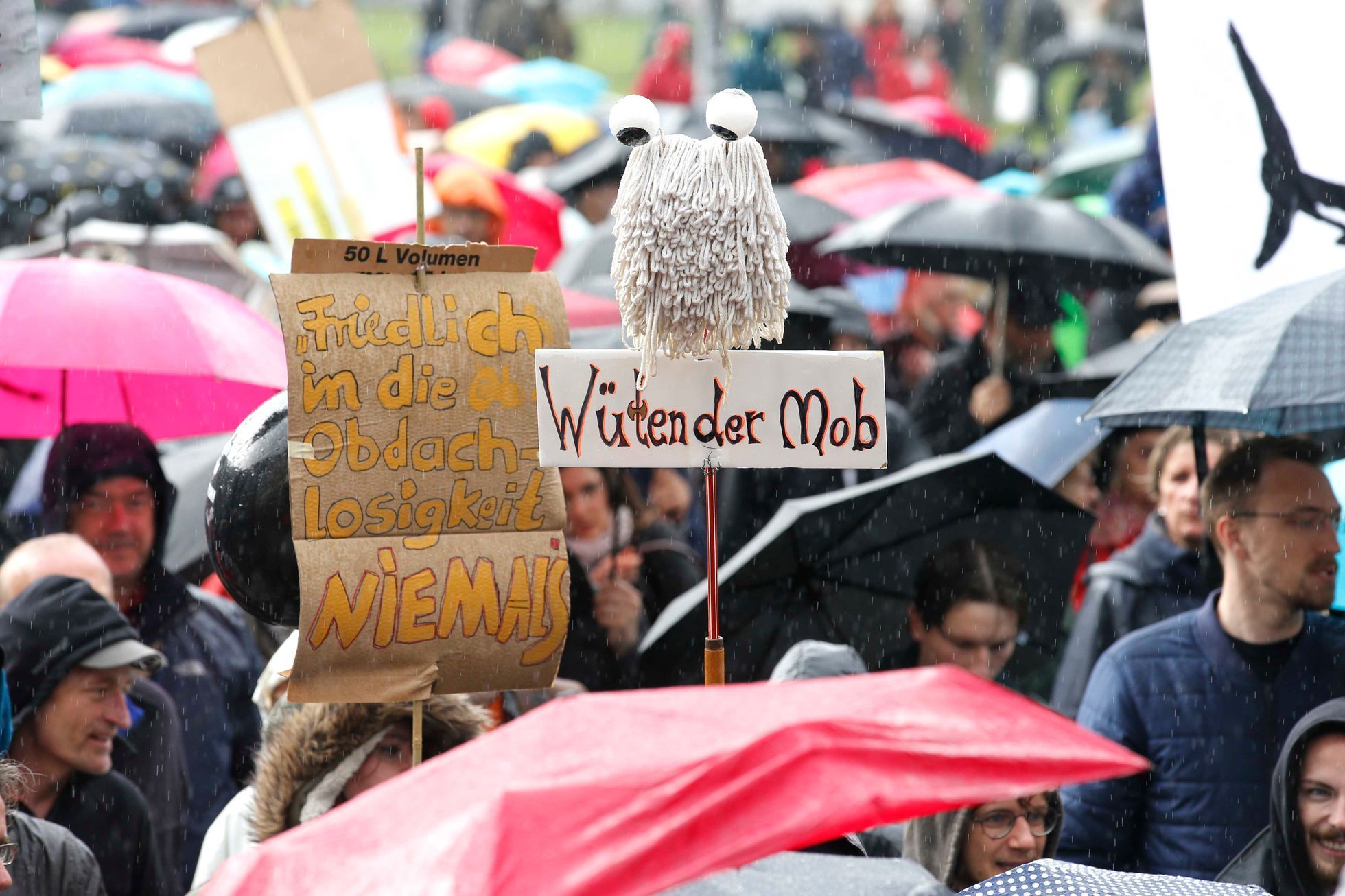 Demonstrace v Berlíně proti vysokému nájemnému, 14. dubna 2018