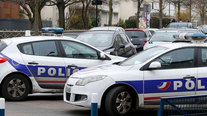 Vražda pěti lidí ve na severu Francie. Údajný pachatel se vzdal policii