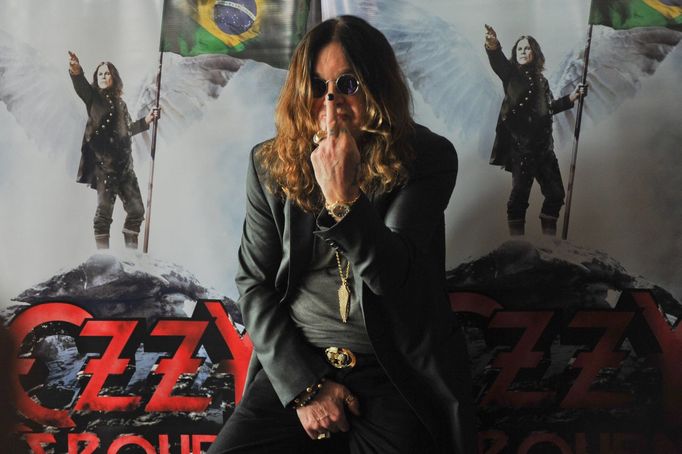 Rok 2011. Ozzy na tiskové konferenci v brazilském São Paulu.