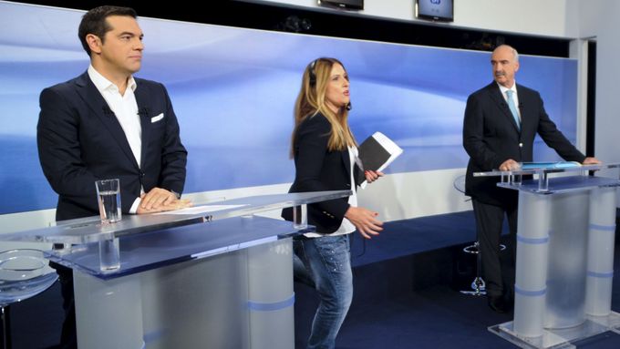 Alexis Tsipras z levicové Syrizy a Vangelis Meimarakis ze středopravé Nové demokracie v předvolební televizní debatě.